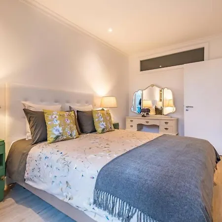 アパート Center Ii フンシャル